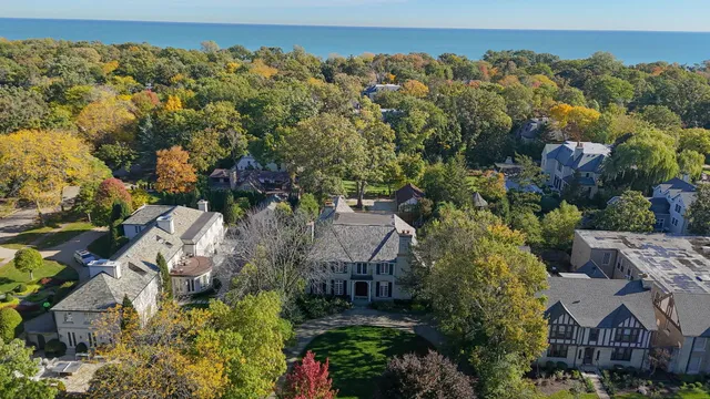 $3,249,000 | 677 Greenleaf Avenue, Glencoe, IL 60022