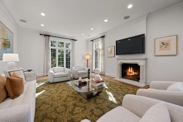 $3,249,000 | 677 Greenleaf Avenue, Glencoe, IL 60022