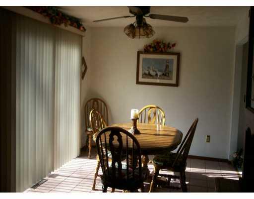 1707 Amity Ridge Road Washington, PA 15301 - Photo 4 of 8 Dining Room.