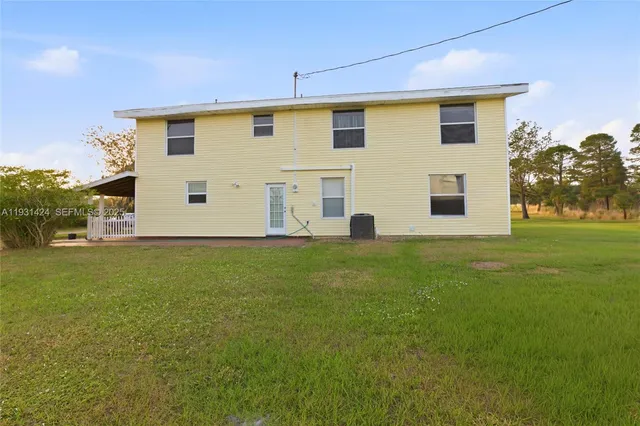 $579,900 | 200 Park Land Drive, Lake Placid, FL 33852