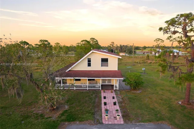 $579,900 | 200 Park Land Drive, Lake Placid, FL 33852