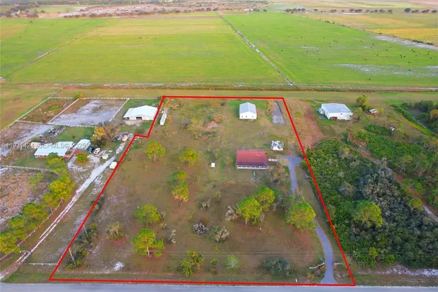 $579,900 | 200 Park Land Drive, Lake Placid, FL 33852