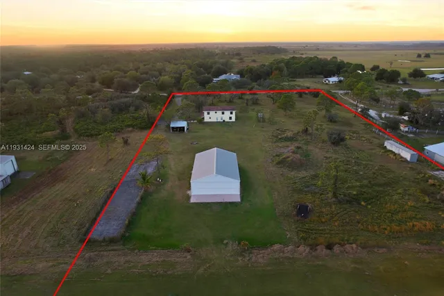 $579,900 | 200 Park Land Drive, Lake Placid, FL 33852