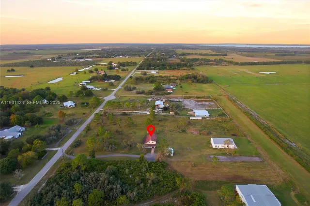 $579,900 | 200 Park Land Drive, Lake Placid, FL 33852