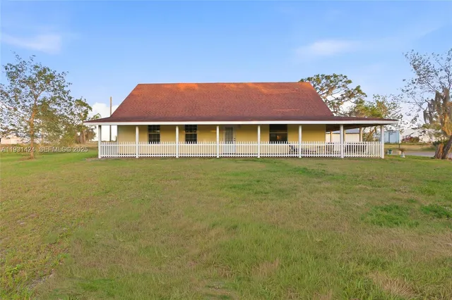 $579,900 | 200 Park Land Drive, Lake Placid, FL 33852