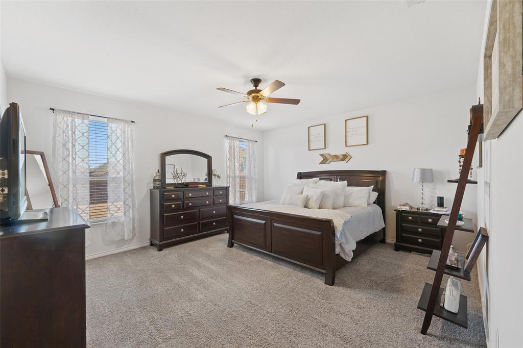 3215 Larkin Lane Forney, TX 75126 - Photo 16 of 40 Owners Suite