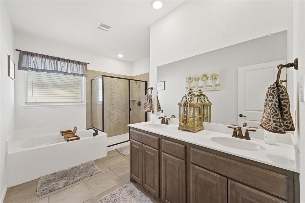 3215 Larkin Lane Forney, TX 75126 - Photo 20 of 40 Primary Bath