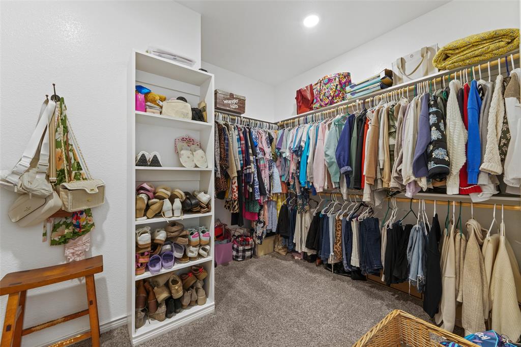3215 Larkin Lane Forney, TX 75126 - Photo 23 of 40 Primary Closet