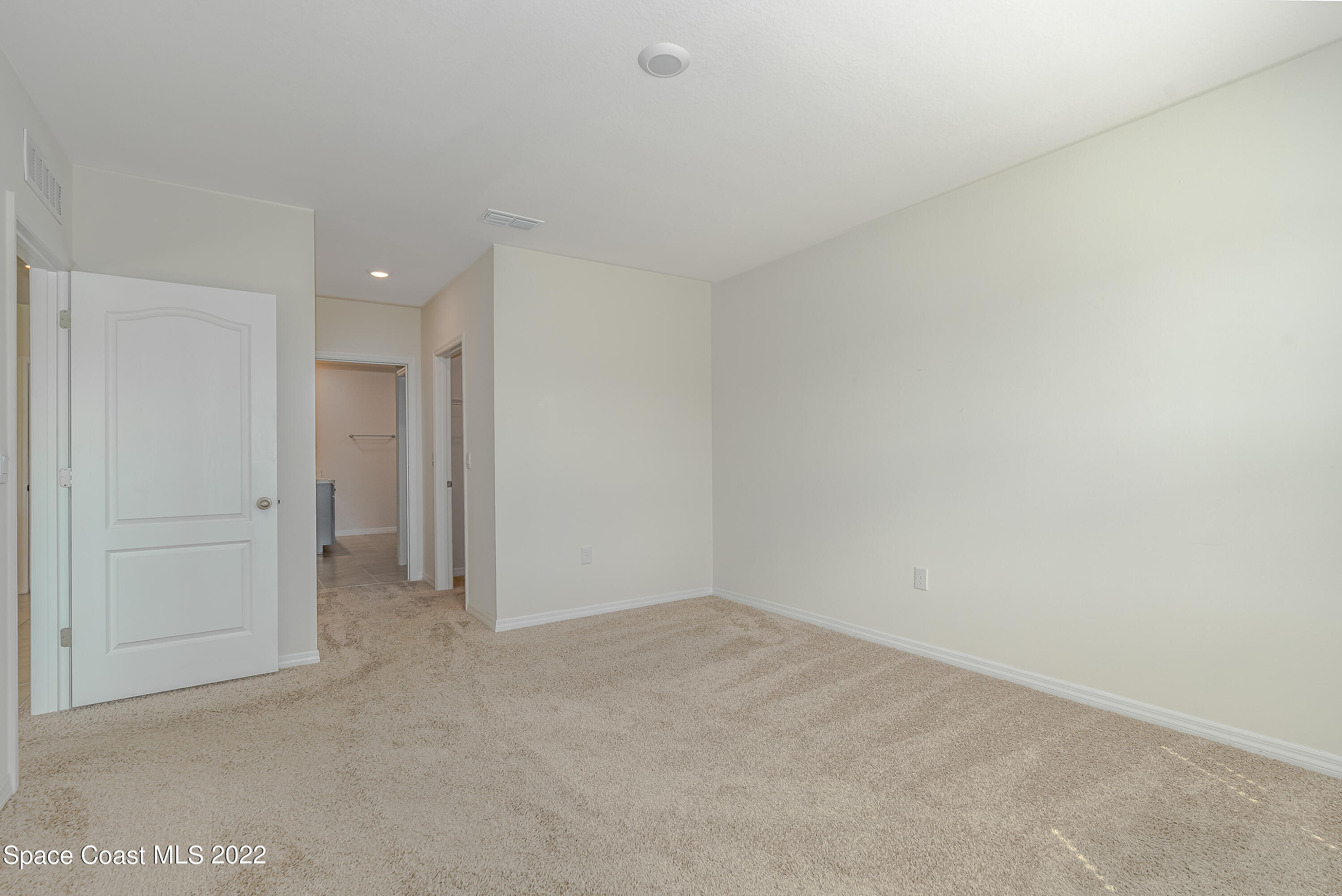 305 Sunset View Drive Edgewater, FL 32141 - Photo 18 of 37 a view of an empty room