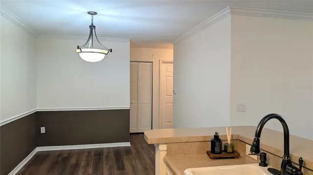 a close view of sink and tap