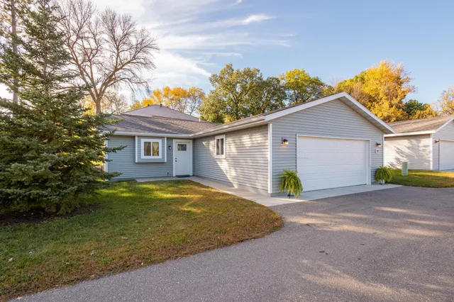 $299,800 | 92 Birch Avenue, Alexandria, MN 56308