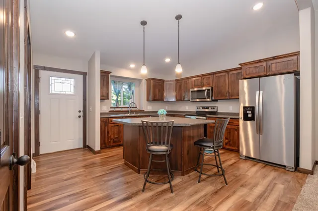 $299,800 | 92 Birch Avenue, Alexandria, MN 56308