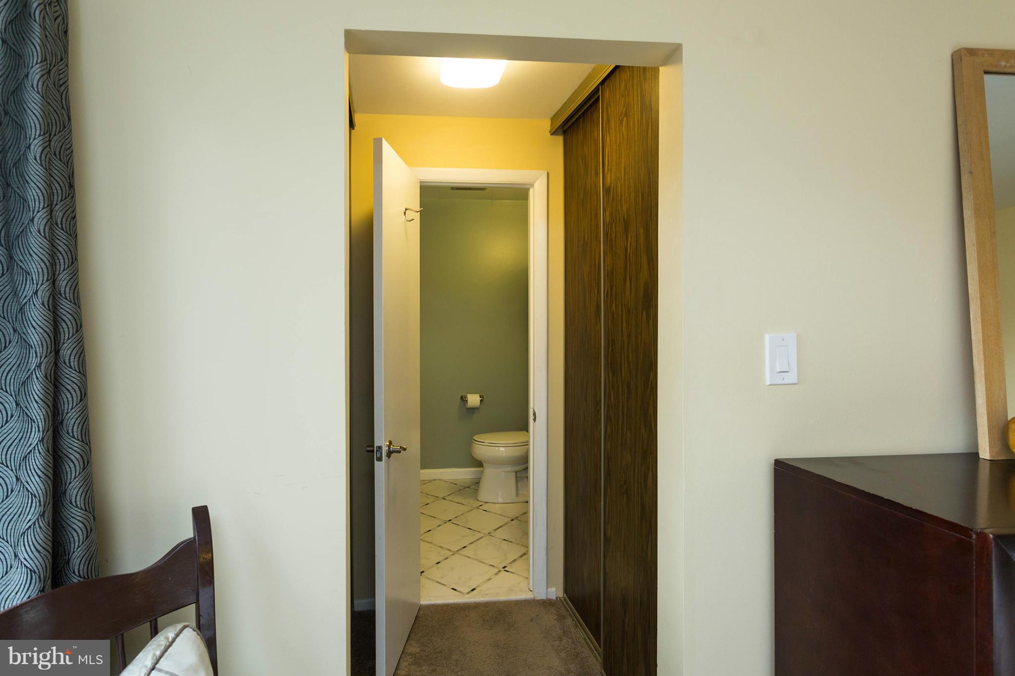 8769 Ridge Hollow Court Springfield, VA 22152 - Photo 14 of 29 Bath