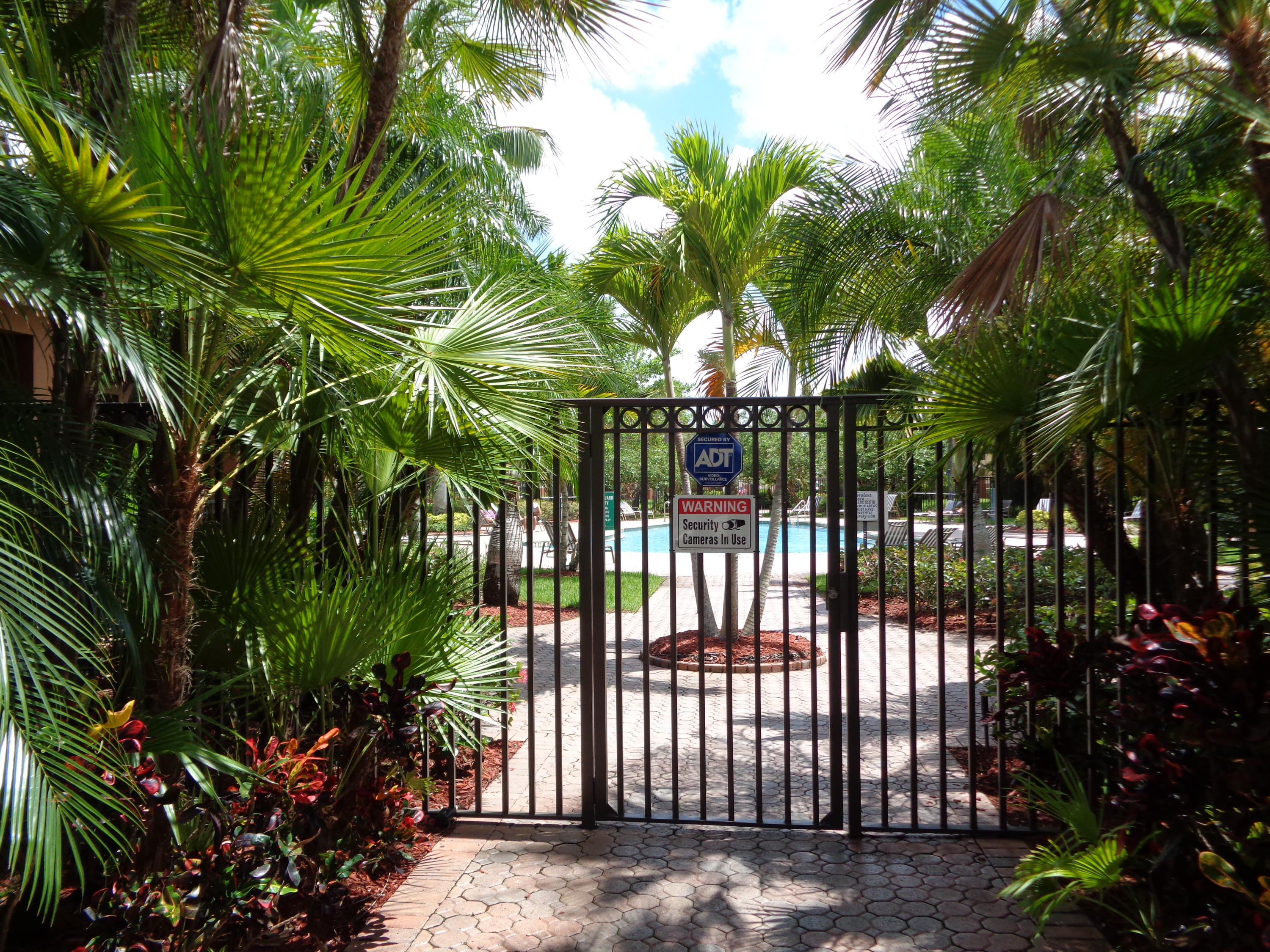 10342 Fox Trail Road South, Unit 1409 Royal Palm Beach, FL 33411 - Photo 13 of 34 Fox Trail #1409 Pictiures 011