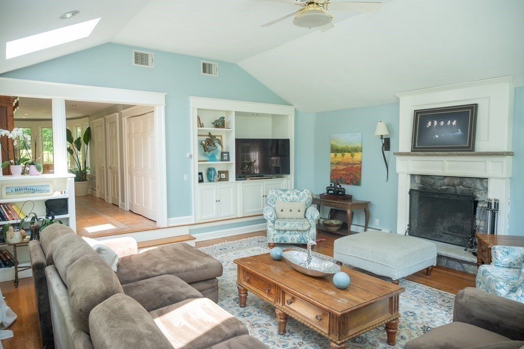 39 Barney Hill Road Wayland, MA 01778 - Photo 12 of 19 Gallery Image 12