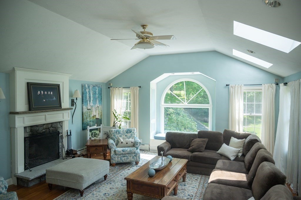 39 Barney Hill Road Wayland, MA 01778 - Photo 13 of 19 Gallery Image 13