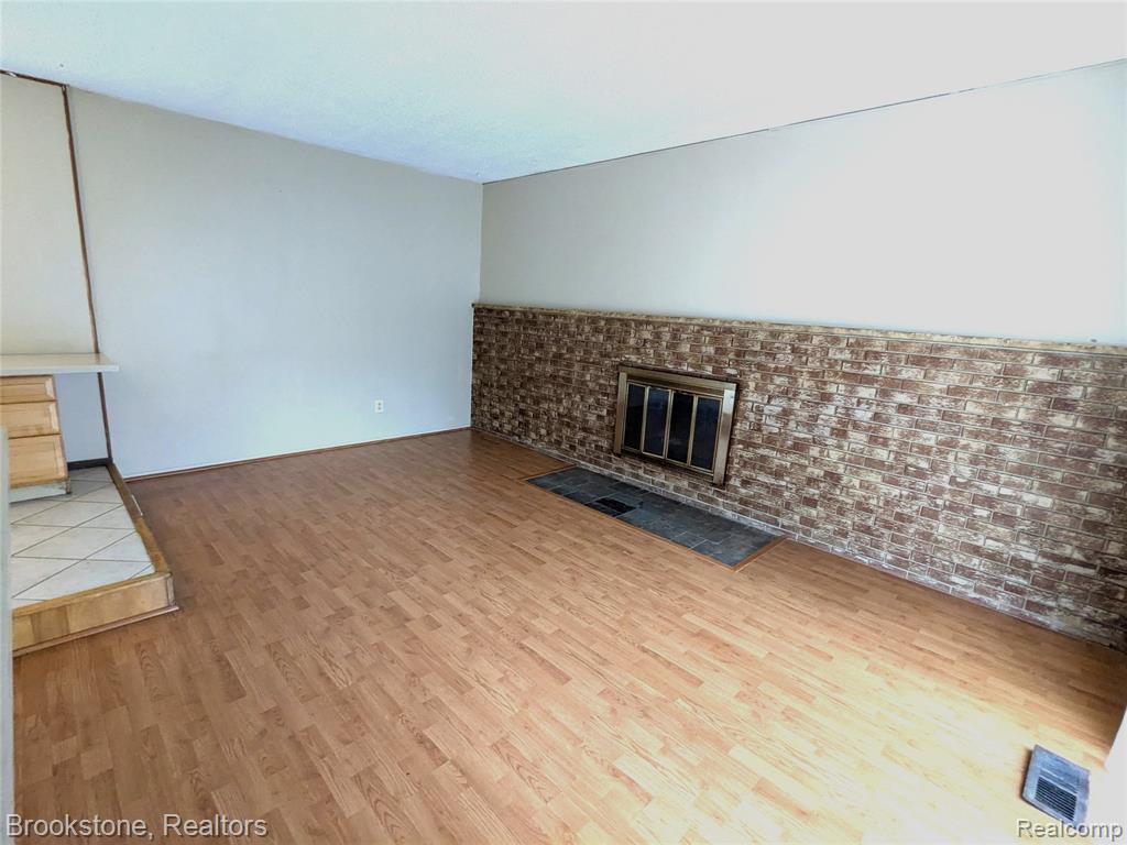 29467 Edward Drive Inkster, MI 48141 - Photo 8 of 31