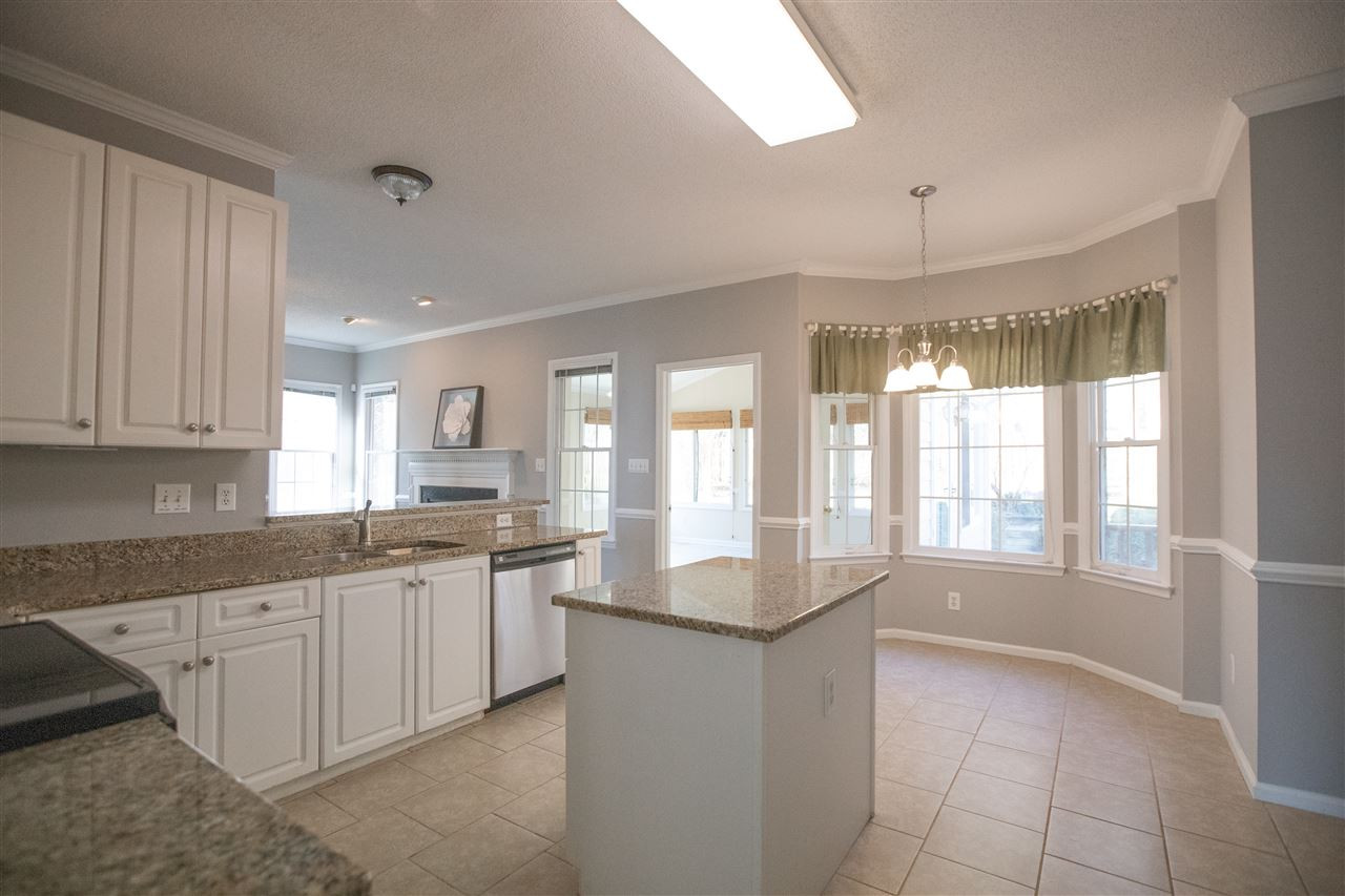 5212 Halcott Court Raleigh, NC 27613 - Photo 22 of 27 Breakfast Nook