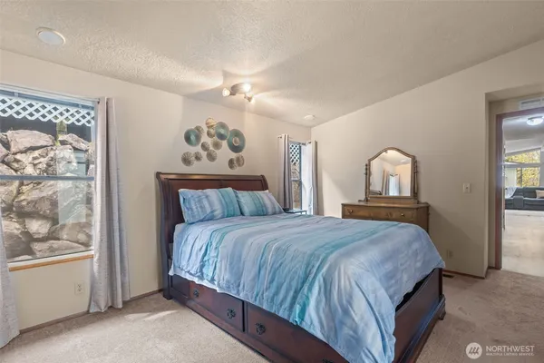$549,000 | 17373 Woodcrest Drive Northeast, Bothell, WA 98011