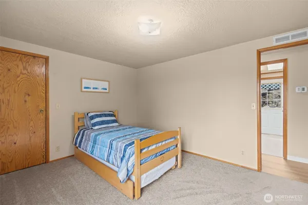 $549,000 | 17373 Woodcrest Drive Northeast, Bothell, WA 98011