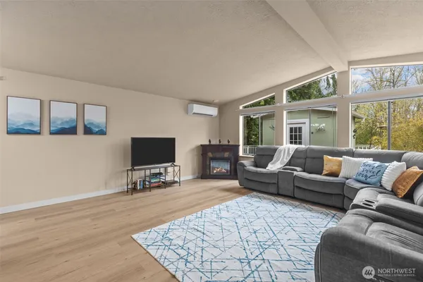 $549,000 | 17373 Woodcrest Drive Northeast, Bothell, WA 98011
