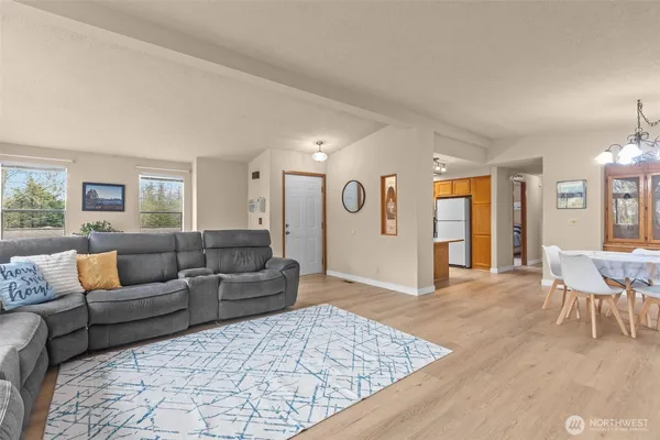 $549,000 | 17373 Woodcrest Drive Northeast, Bothell, WA 98011
