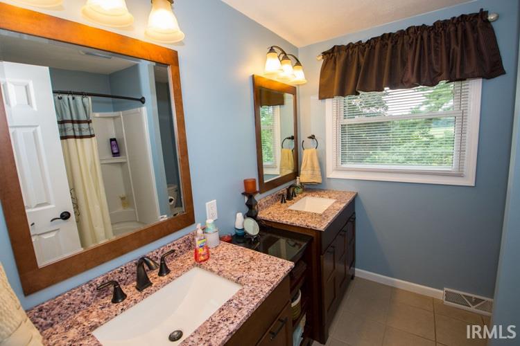 10557 Adams Granger, IN 46530 - Photo 10 of 24 Gallery Image 10