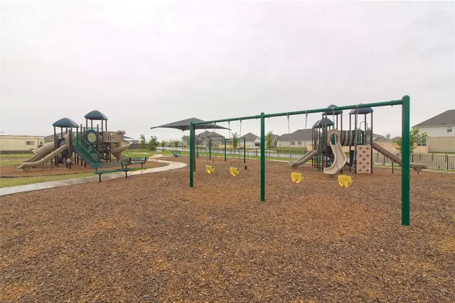 $2,095 | 108 Pumpkin Drive, Hutto, TX 78634