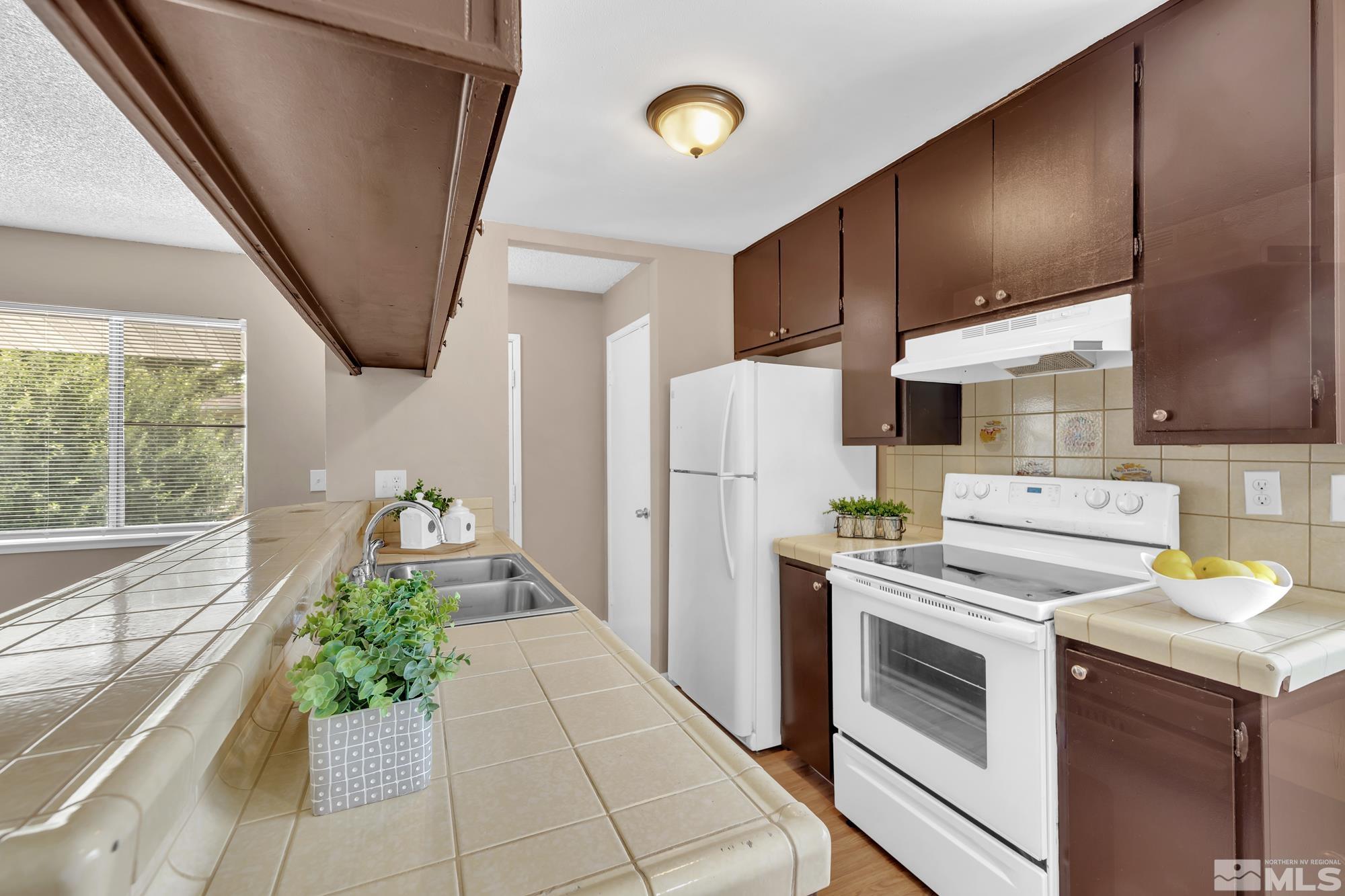 4951 Neil Circle, Unit 4 Reno, NV 89502 - Photo 6 of 24 Photo 6