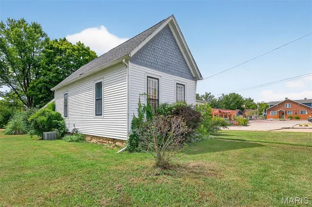 $349,900 | 222 West St Louis Street, Pacific, MO 63069