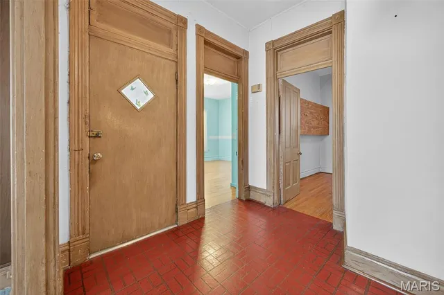 $349,900 | 222 West St Louis Street, Pacific, MO 63069