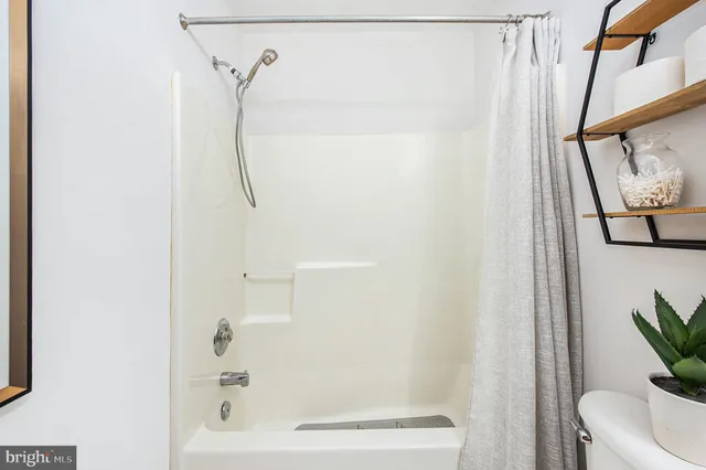 $500,000 | 934 Heritage Drive, Norristown, PA 19403