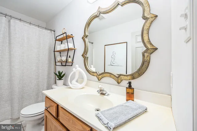 $500,000 | 934 Heritage Drive, Norristown, PA 19403