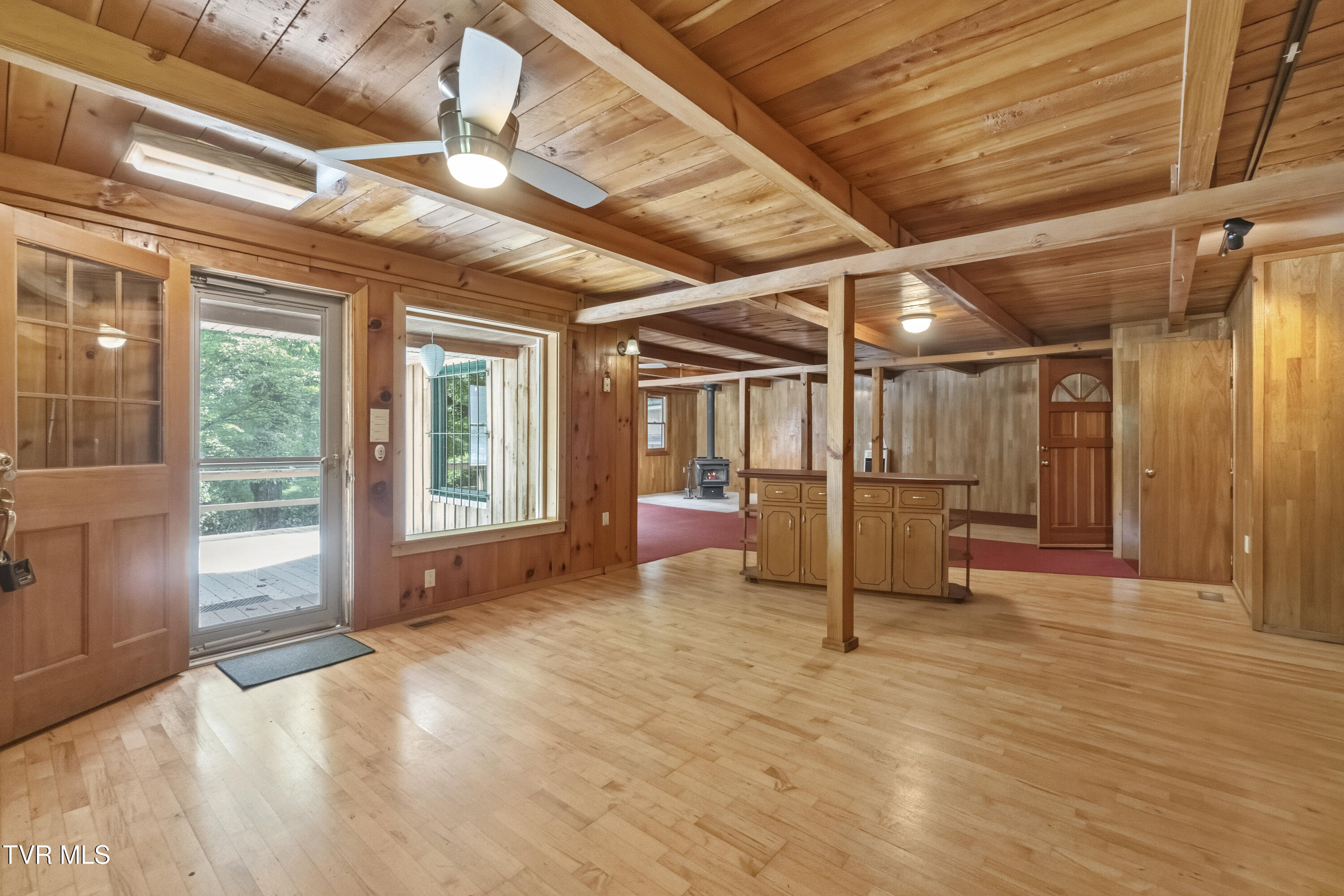 390 Fiddlers Branch Road Hampton, TN 37658 - Photo 10 of 79 15
