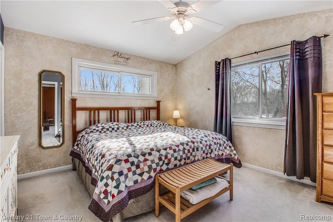 2153 Alsdorf Avenue Rochester, MI 48309 - Photo 24 of 48 1146-INTERIORS (31 of 44).jpg