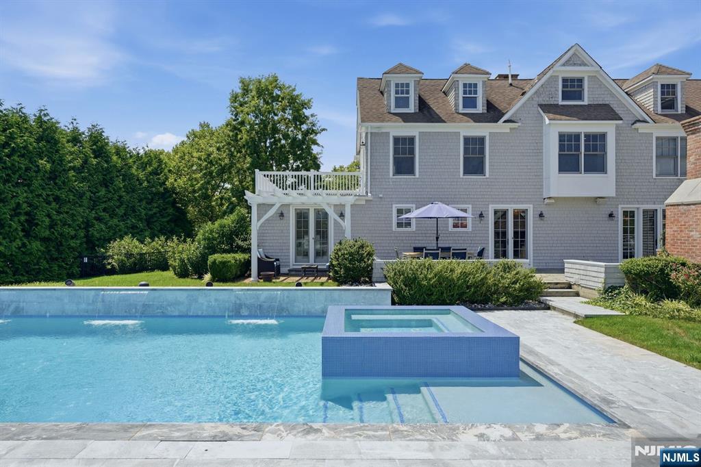 13 Rivers Edge Drive Rumson, NJ 07760 - Photo 41 of 50 Gallery Image 41
