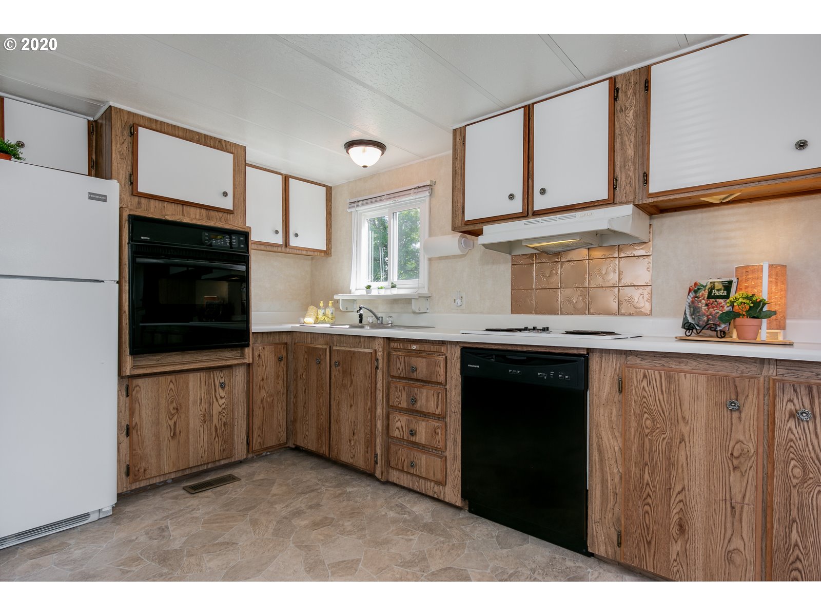 2150 Laura Street, Unit SP 70 Springfield, OR 97477 - Photo 9 of 19