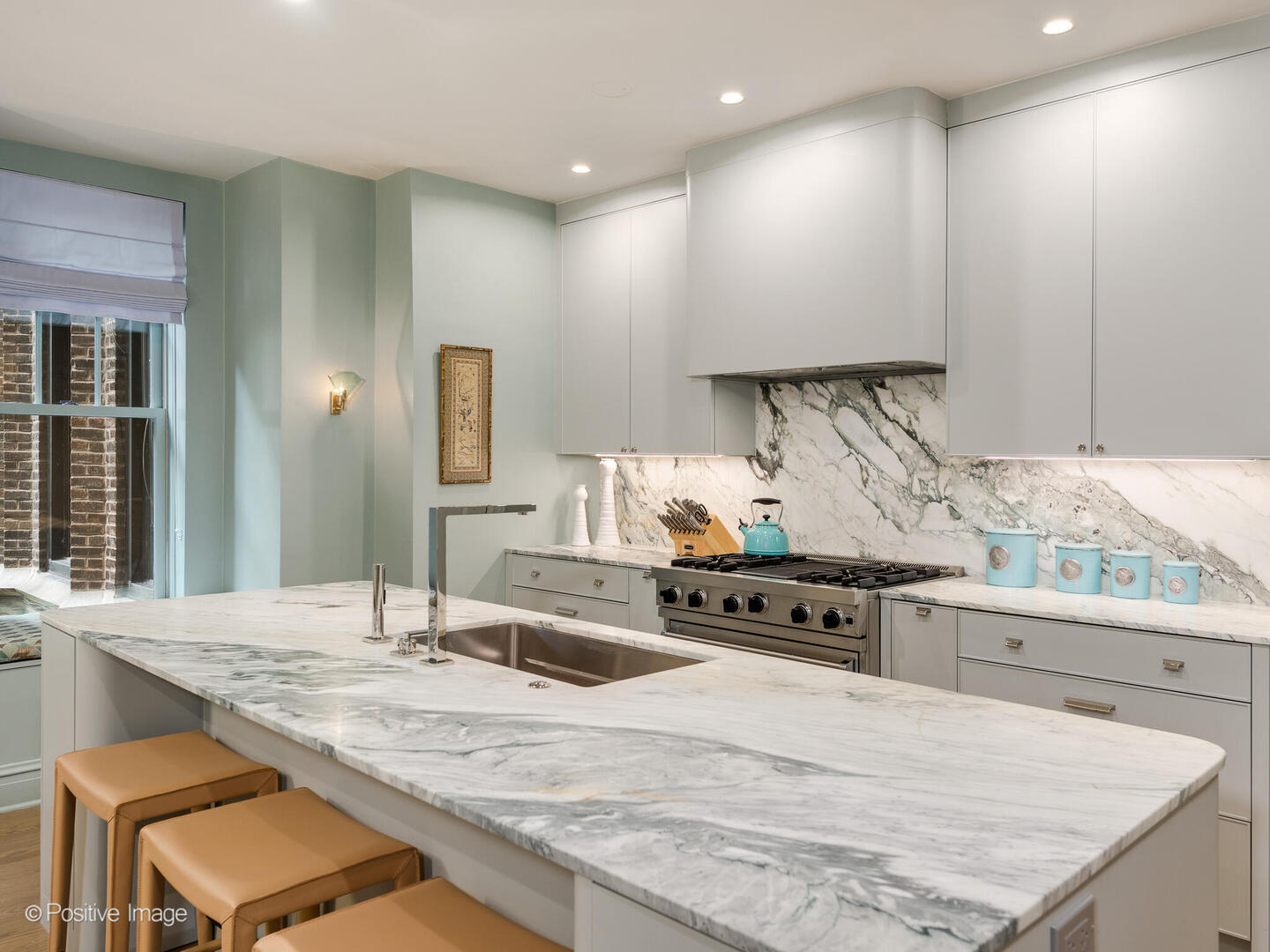 20 East Cedar Street, Unit 2D Chicago, IL 60611 - Photo 14 of 29