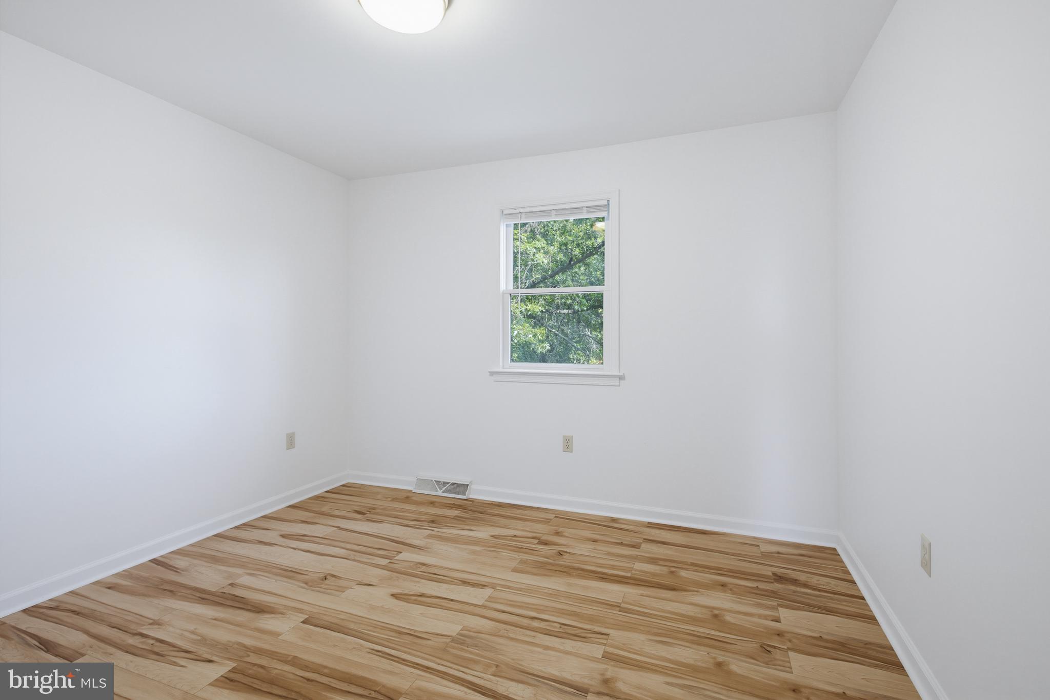 2822 Ridings Way York, PA 17408 - Photo 24 of 35 Bright and airy blank canvas room.