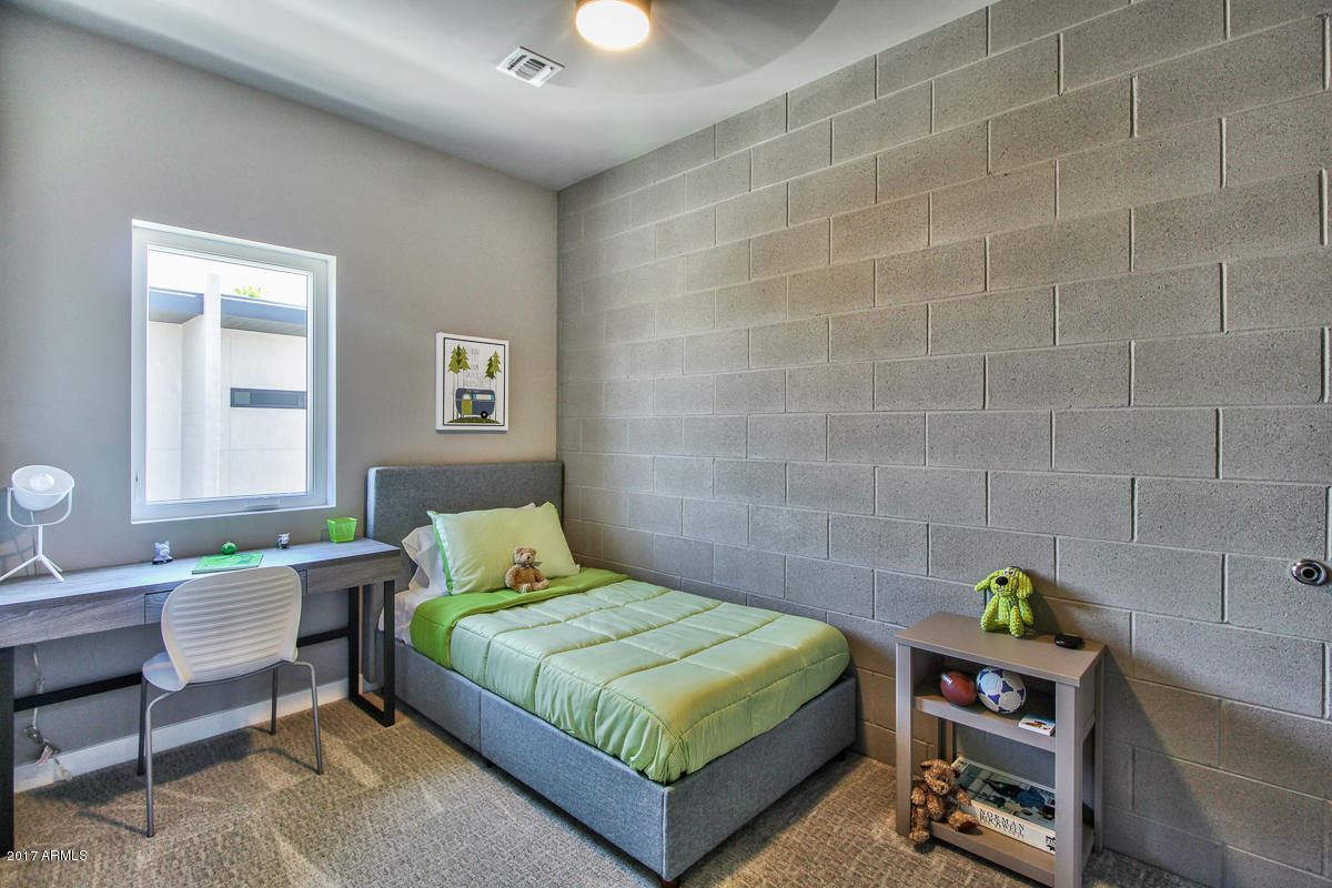 2727 East Thomas Road, Unit 10 Phoenix, AZ 85016 - Photo 23 of 34 2727-E-Thomas-32