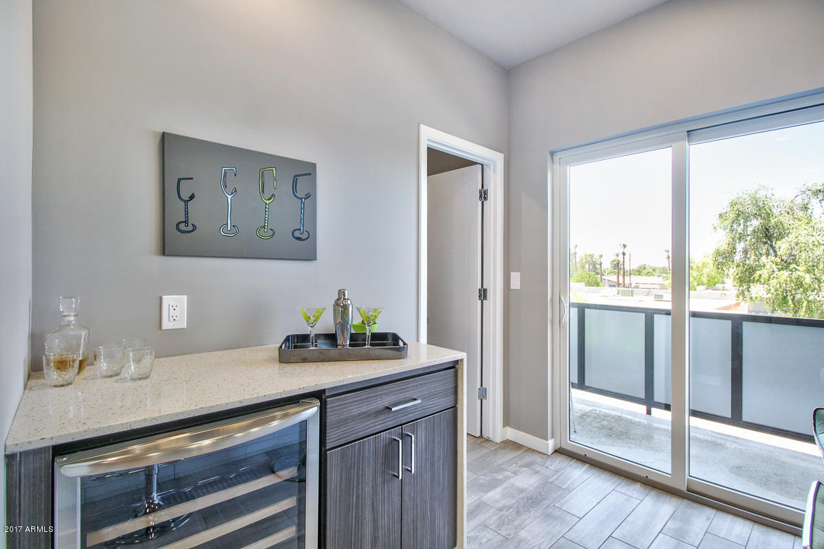 2727 East Thomas Road, Unit 10 Phoenix, AZ 85016 - Photo 8 of 34 2727-E-Thomas-17