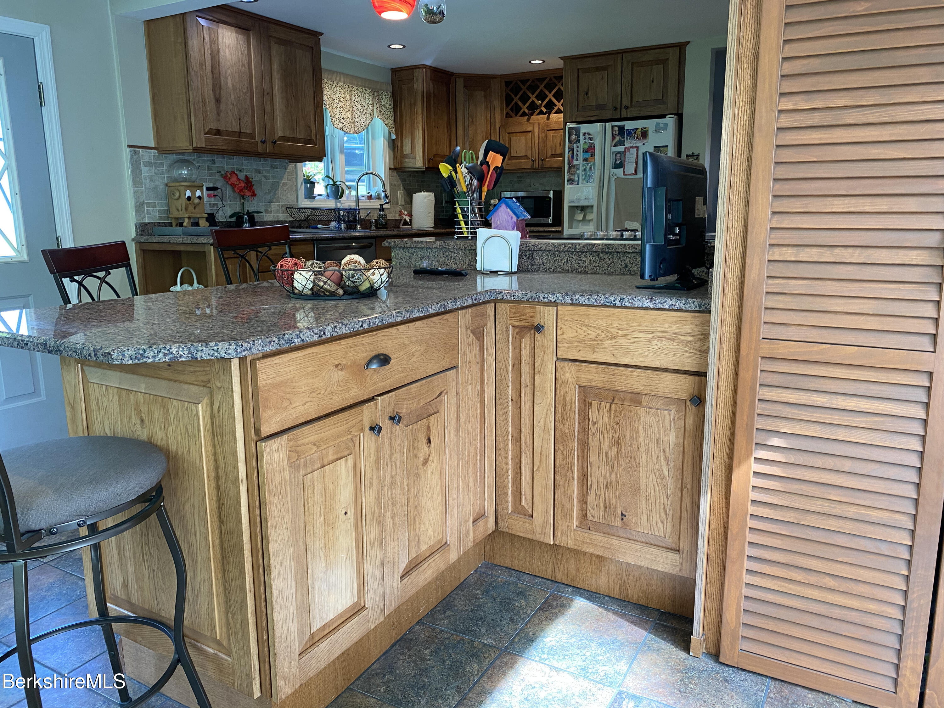 68 New Lenox Road Lenox, MA 01240 - Photo 12 of 28 IMG_1551