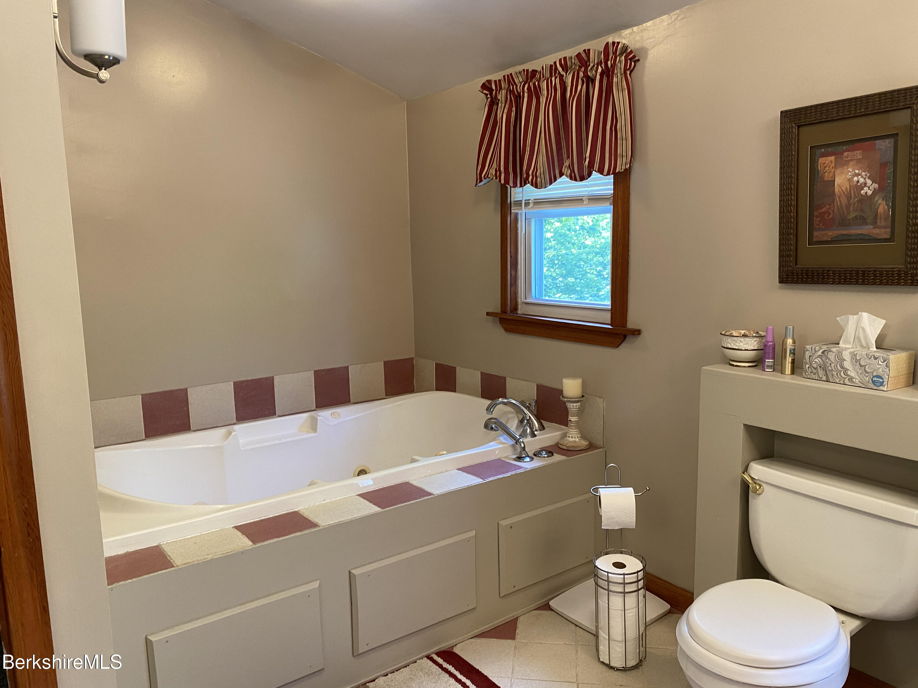 68 New Lenox Road Lenox, MA 01240 - Photo 22 of 28 IMG_1581