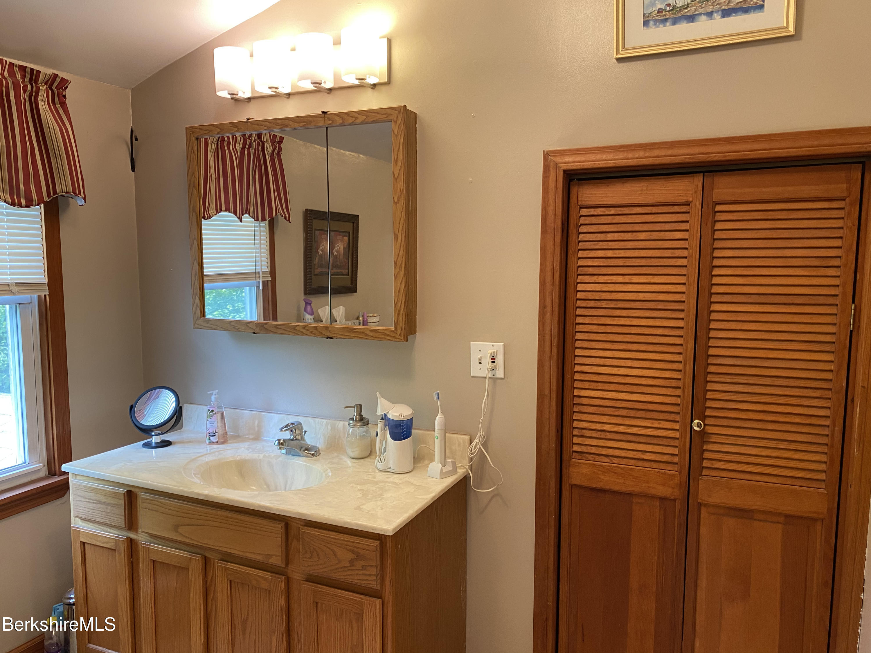 68 New Lenox Road Lenox, MA 01240 - Photo 23 of 28 IMG_1582