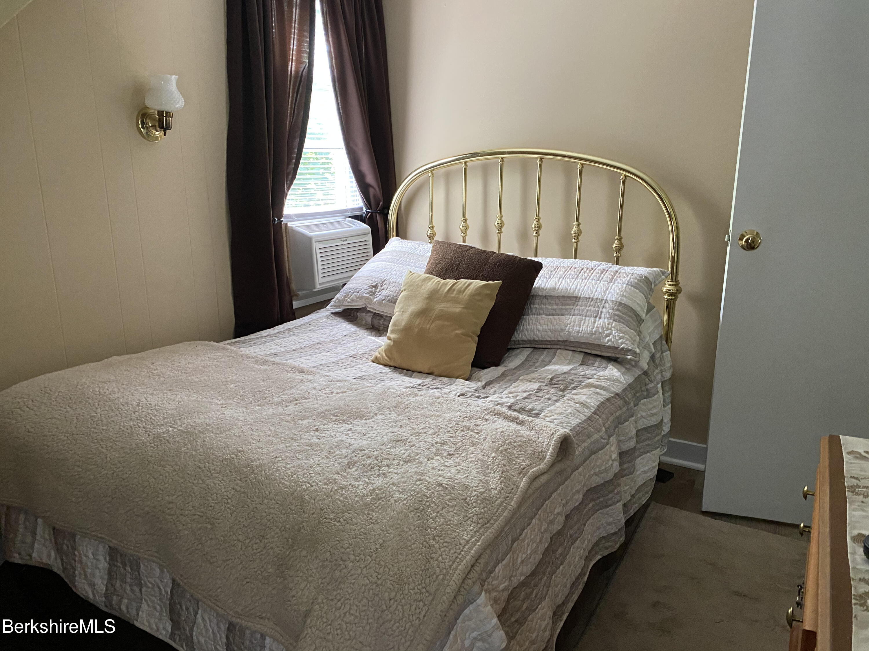 68 New Lenox Road Lenox, MA 01240 - Photo 25 of 28 IMG_1576