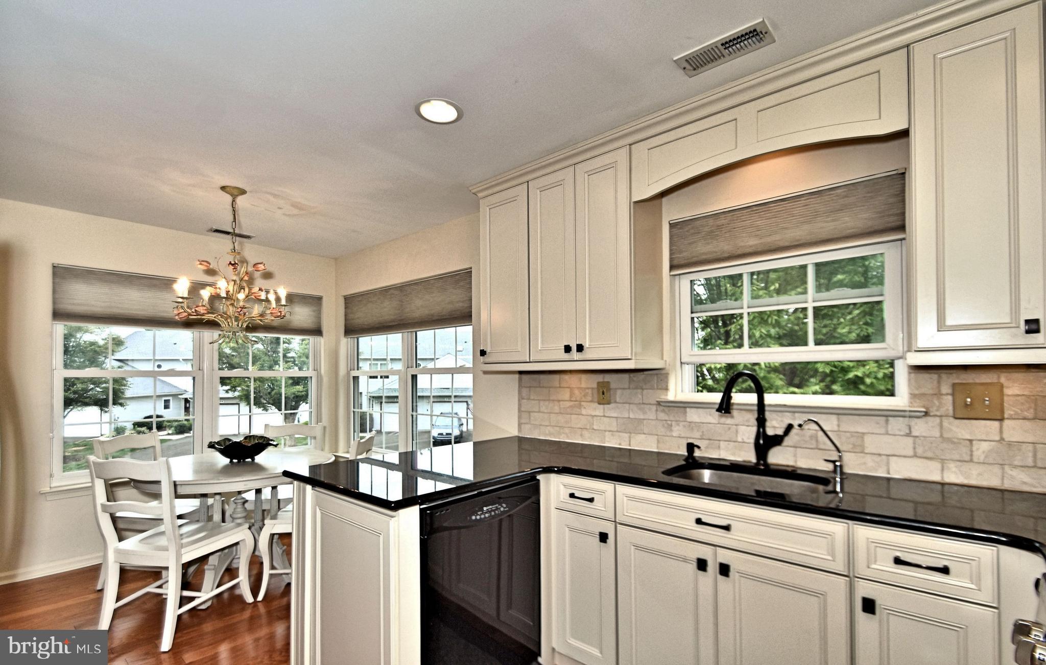 2602 Sterling Road, Unit 66 Yardley, PA 19067 - Photo 4 of 29 Kitchen and Eating Area