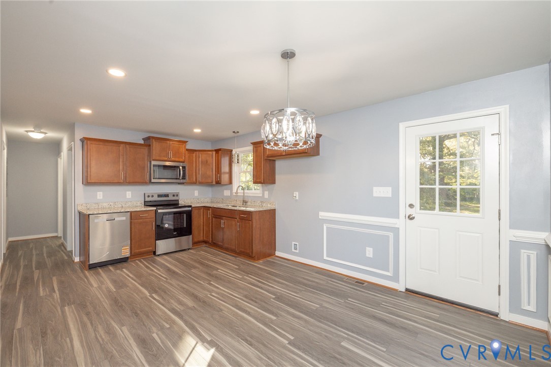 2515 Myron Avenue North Chesterfield, VA 23237 - Photo 9 of 41