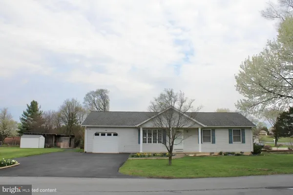 $315,000 | 142 Braddock Boulevard, Inwood, WV 25428