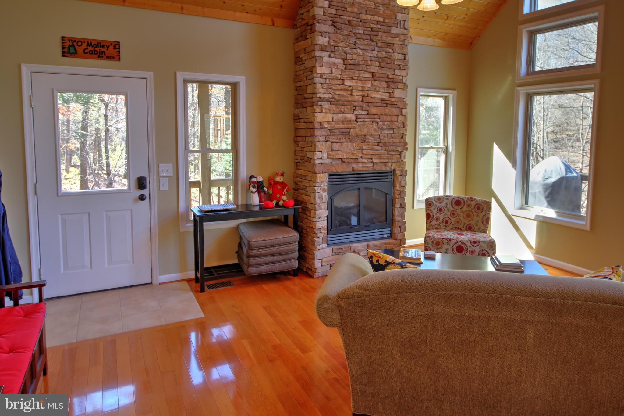 6010 Crooked Run Road Basye, VA 22810 - Photo 7 of 30