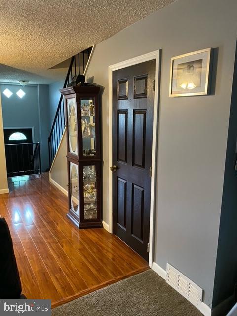 4252 Lawnside Road Philadelphia, PA 19154 - Photo 6 of 25 Gallery Image 6